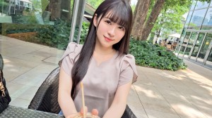 SIRO系列-SIRO-5389 小月25岁在一家化妆品公司工作