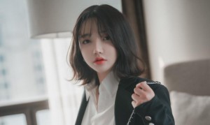 人体模特乐乐的镜头魔法｜在光影中绽放的百变灵魂