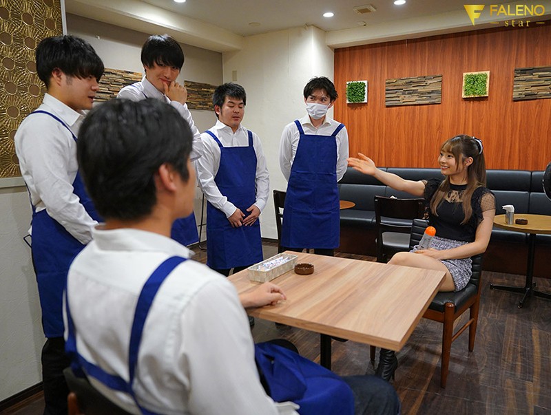 河南実里FSDSS-191作品发布!小恶魔挑战咖啡店同事,撑过10分钟就可以无套中出-番番狗番号库